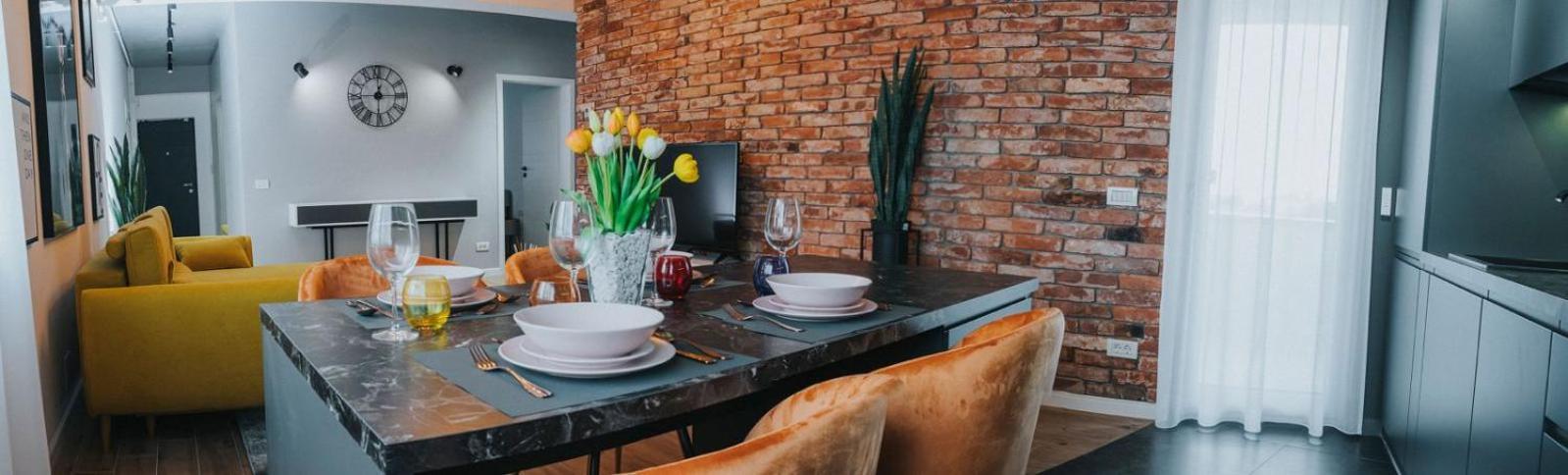 Charlotte Piata Unirii - Free Private Parking 2Bedrooms Apartment Oradea Bagian luar foto